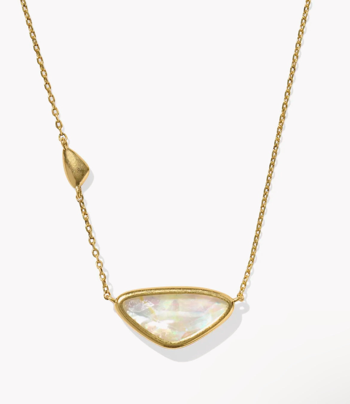 KENDRA SCOTT MARGOT SHORT PENDANT NECKLACE