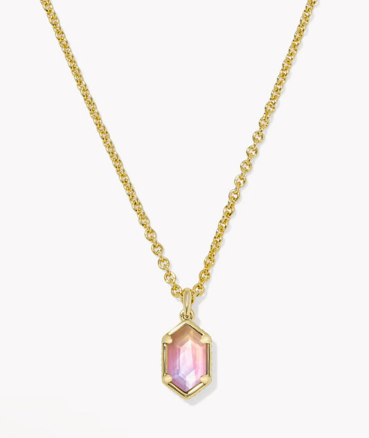 KENDRA SCOTT HALLIE SHORT PENDANT NECKLACE