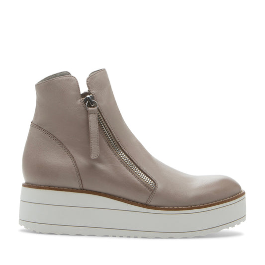 Silent D Nene Boot