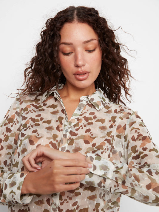 Charlie B Long Slv Button Up Shirt C4252YY/335C